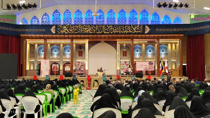 نشست فعالان حوزه جمعیت استان فارس با حضور دکتر عزیزی
